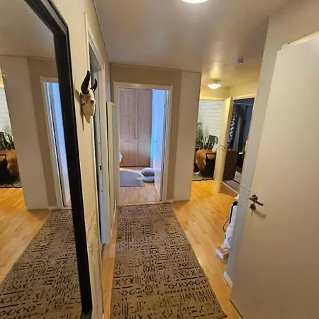 Spacious In Quiet, Area! *